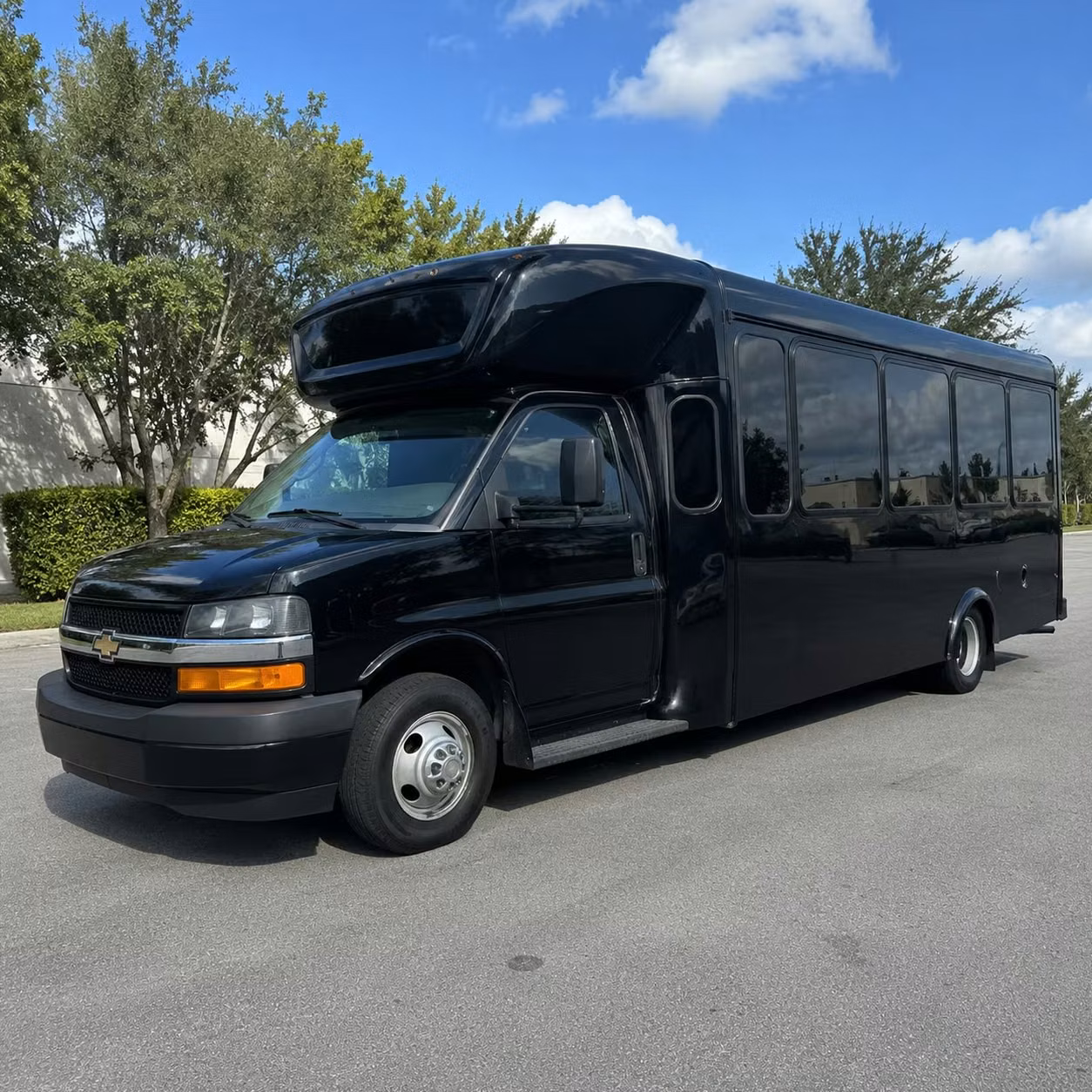 charterbusroundrock com lets you compare party buses for round rock bachelorette concert nights